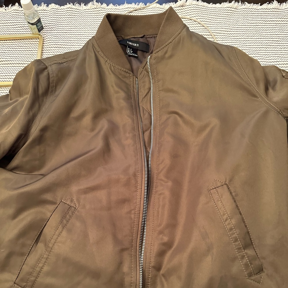 Forever 21 bomber jacket size s